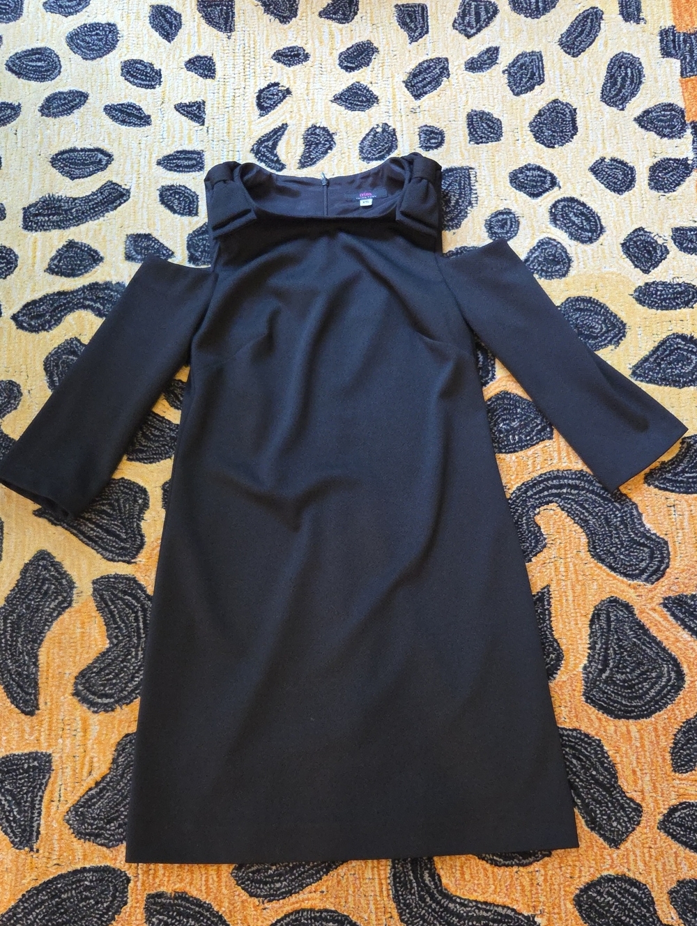 Trina Turk Black Cold-Shoulder Long Sleeve Shift Dress with Bows